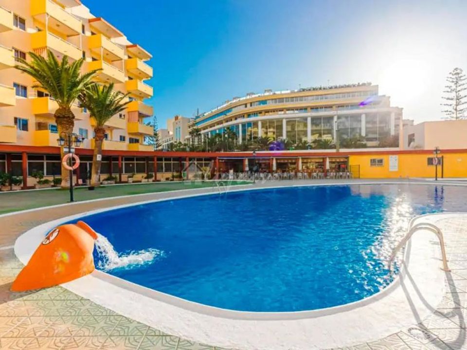 Lejlighed i Playa De Los Cristianos, Tenerife - foto 1