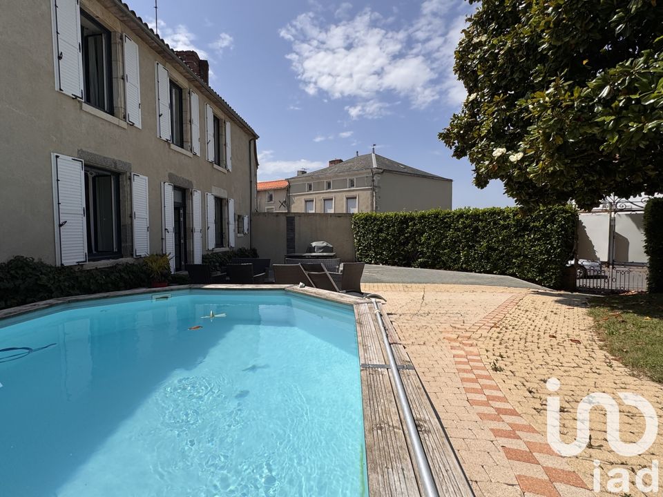 Casa de pueblo en La Chataigneraie, Vendee - foto 1