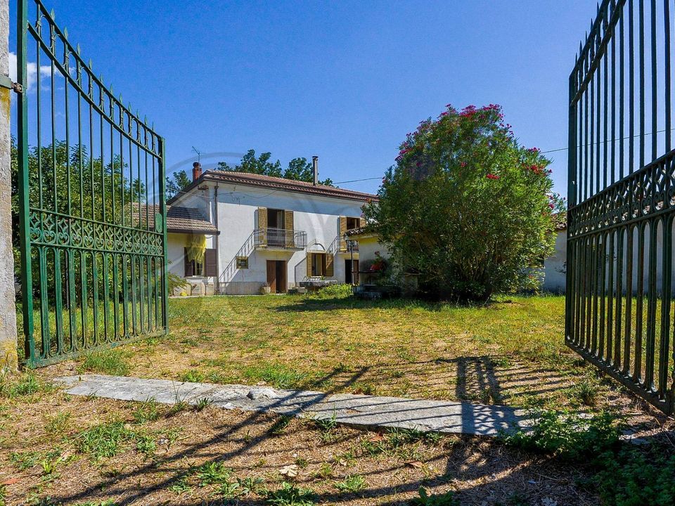 Landejendom i Pignataro Interamna, Frosinone - foto 1