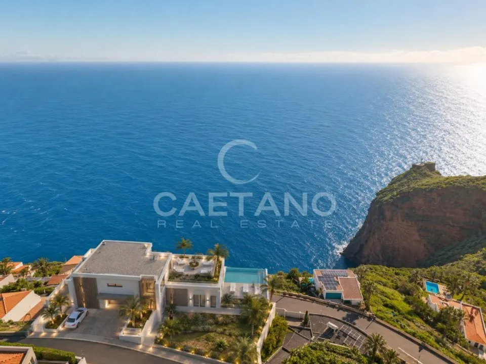 Helårsgrund i Caniço, Madeira - foto 2