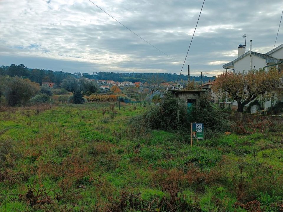 Helårsgrund i Santar e Moreira, Viseu - foto 1