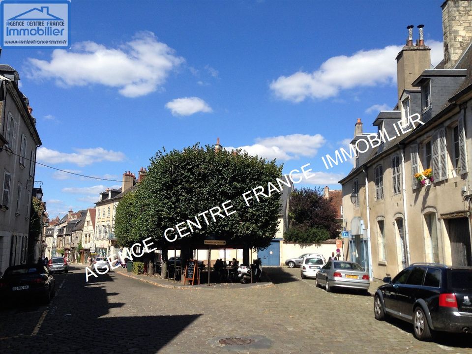 Erhvervsejendom i Bourges, Cher - foto 2