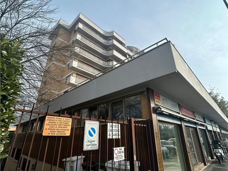 Parkeringsplads i Milan, Milan - foto 1