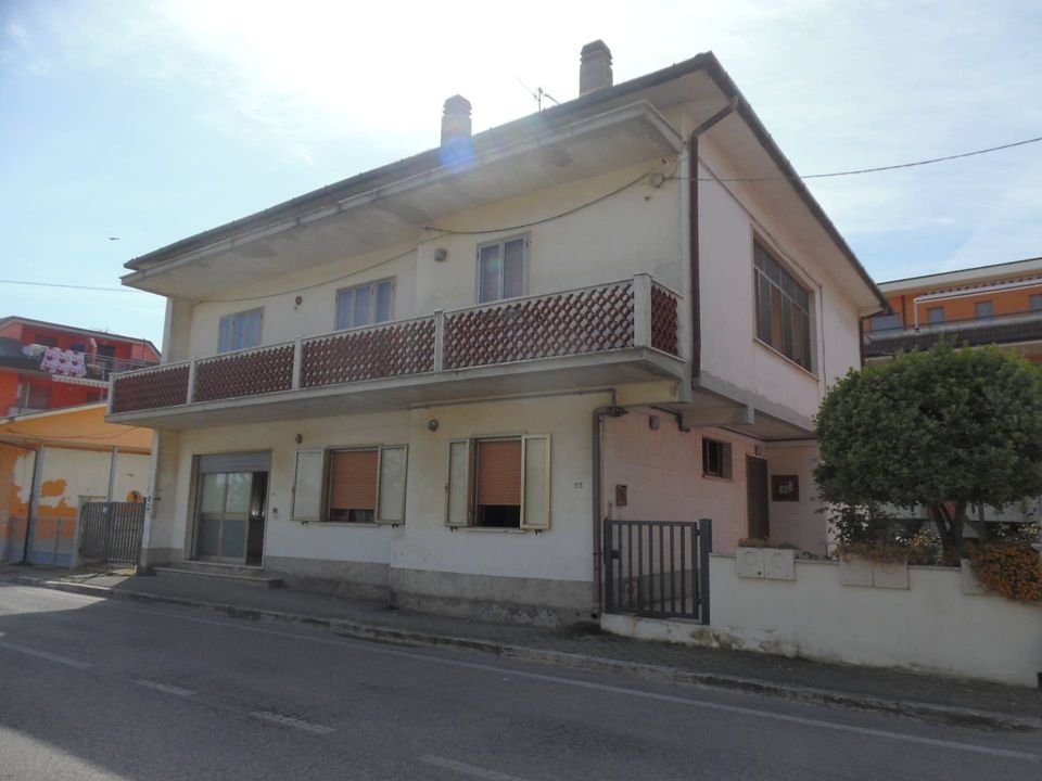Villa i Martinsicuro, Teramo - foto 1
