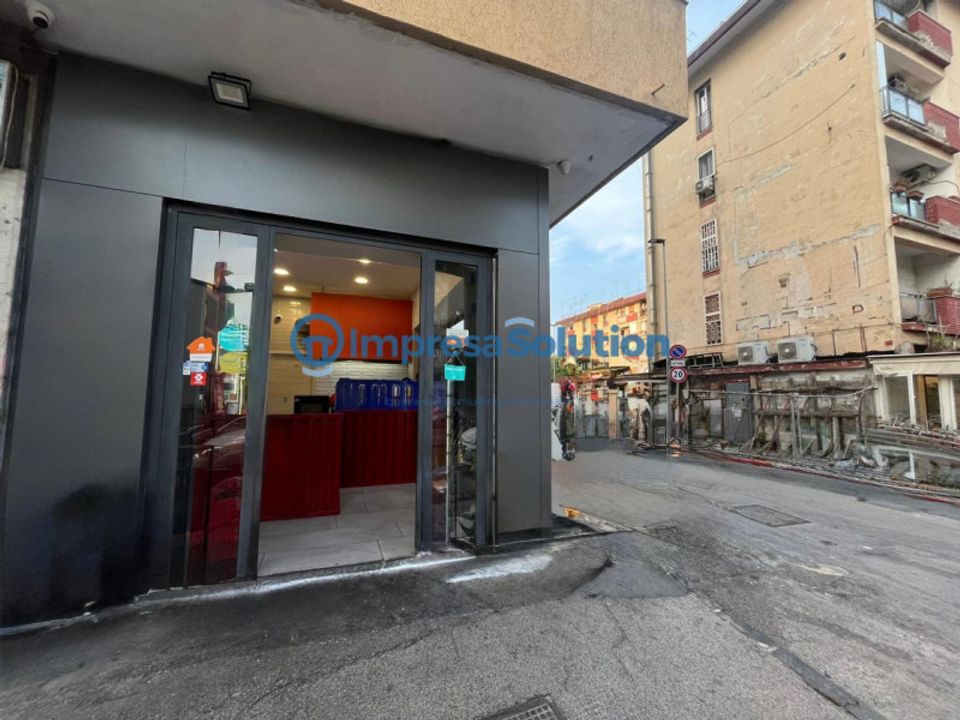 Erhvervsejendom i Naples, Naples - foto 4