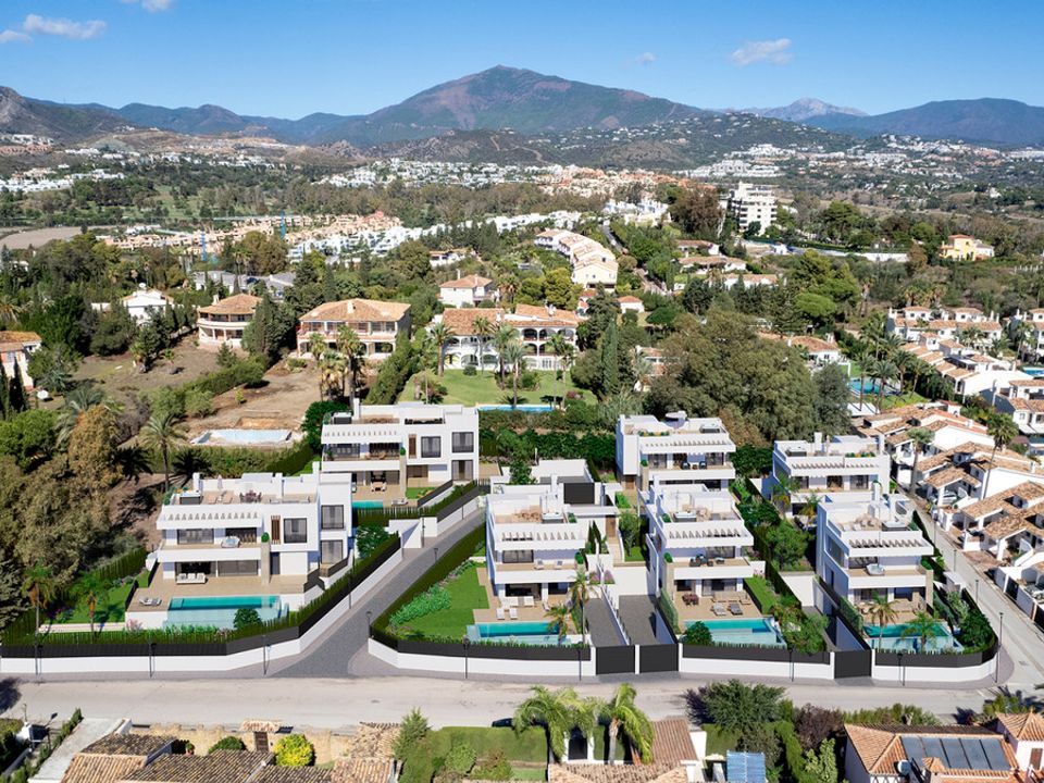 Villa i Atalaya Isdabe, Malaga - foto 2