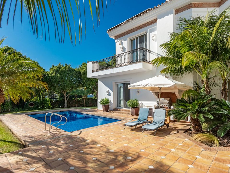 Villa i Marbella Golden Mile, Malaga - foto 1