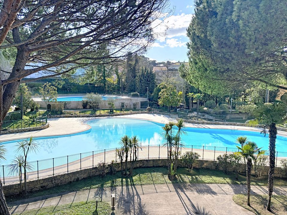 Lejlighed i Mougins, Alpes-Maritimes - foto 2