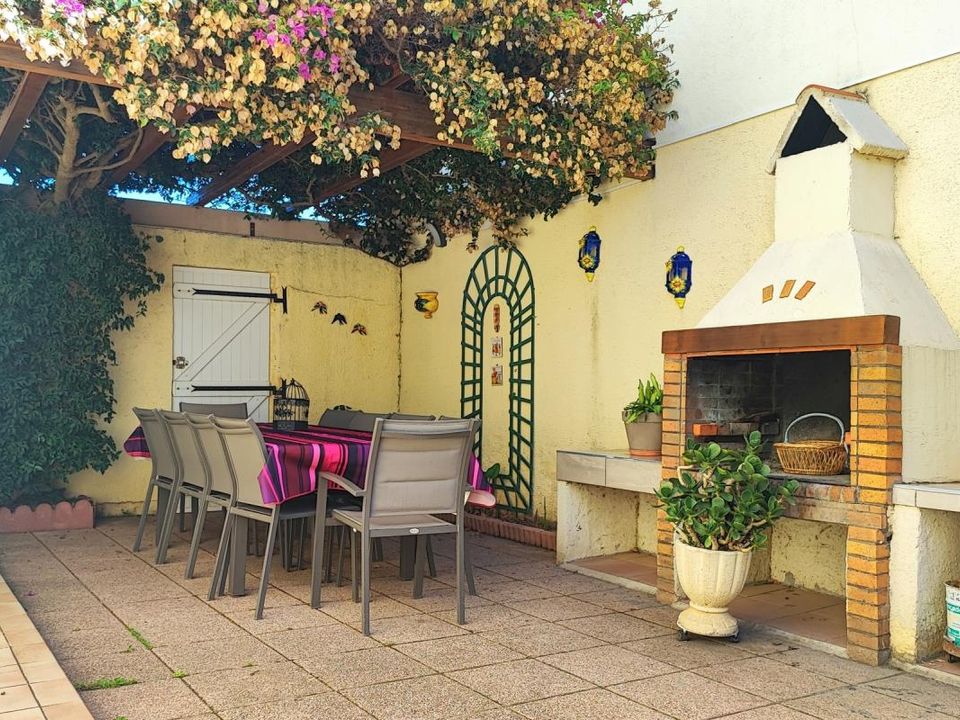 Villa i Saint-Laurent-de-la-Salanque, Pyrenees-Orientales - foto 1