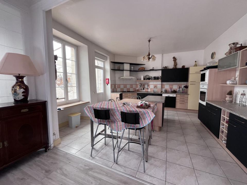 Villa i Mortagne-sur-Gironde, Charente-Maritime - bilde 3