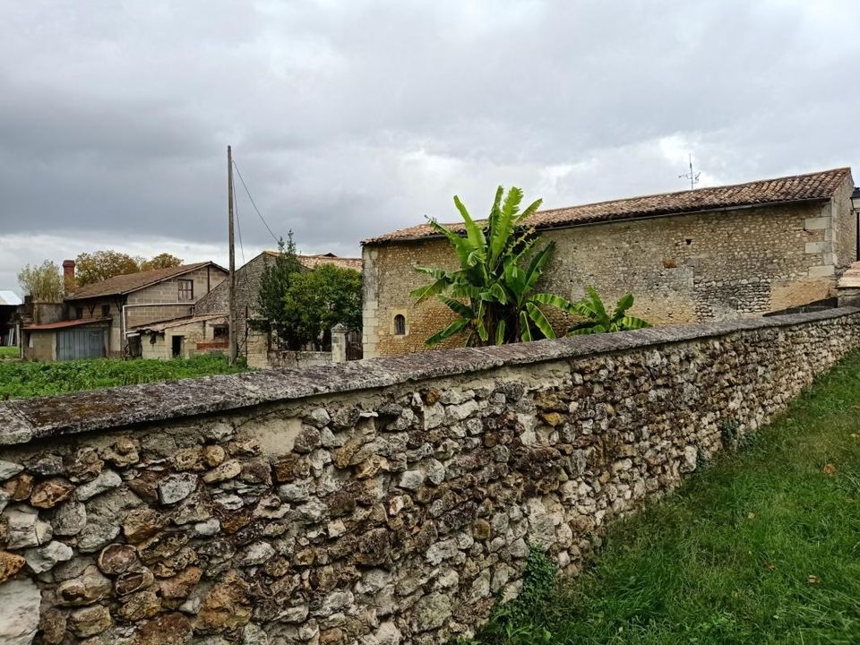 Villa en Saint-Ciers-Du-Taillon, Charente-Maritime - foto 3