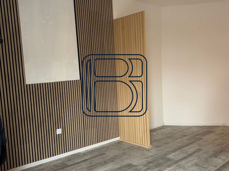 Commercial property in Ambert, Puy-de-Dome - photo 4