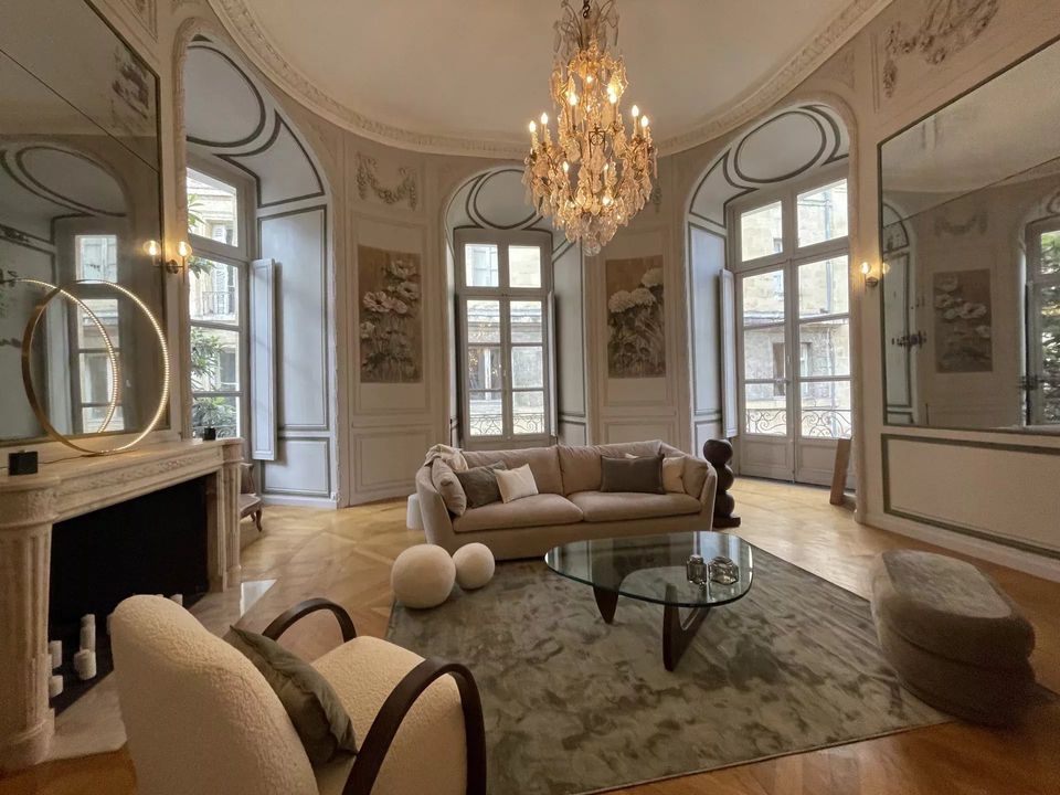 Apartment in Bordeaux, Gironde - photo 1