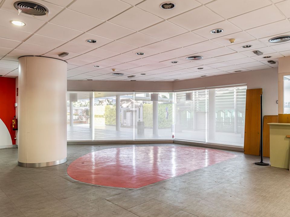 Erhvervsejendom i Alcobendas, Madrid - foto 1