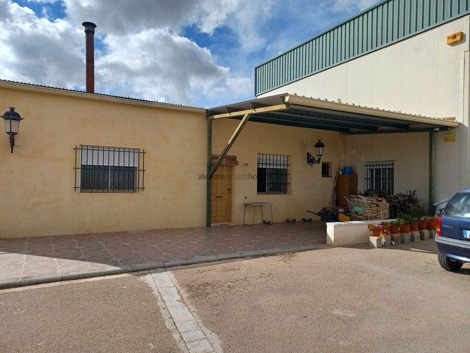 Landejendom i Monovar, Alicante - foto 1