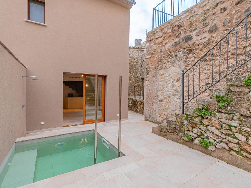 Rækkehus i Mancor De La Vall, Mallorca - foto 1