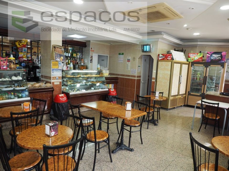 Erhvervsejendom i Sacavem, Lisbon - foto 4