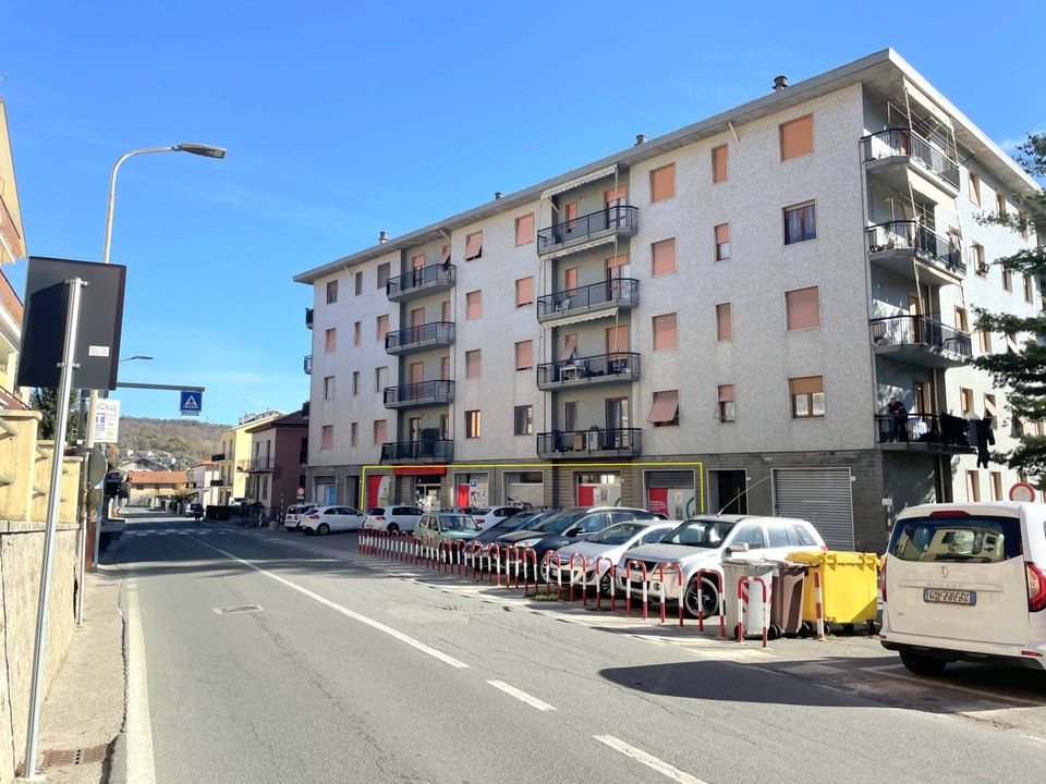 Erhvervsejendom i Carcare, Savona - foto 1