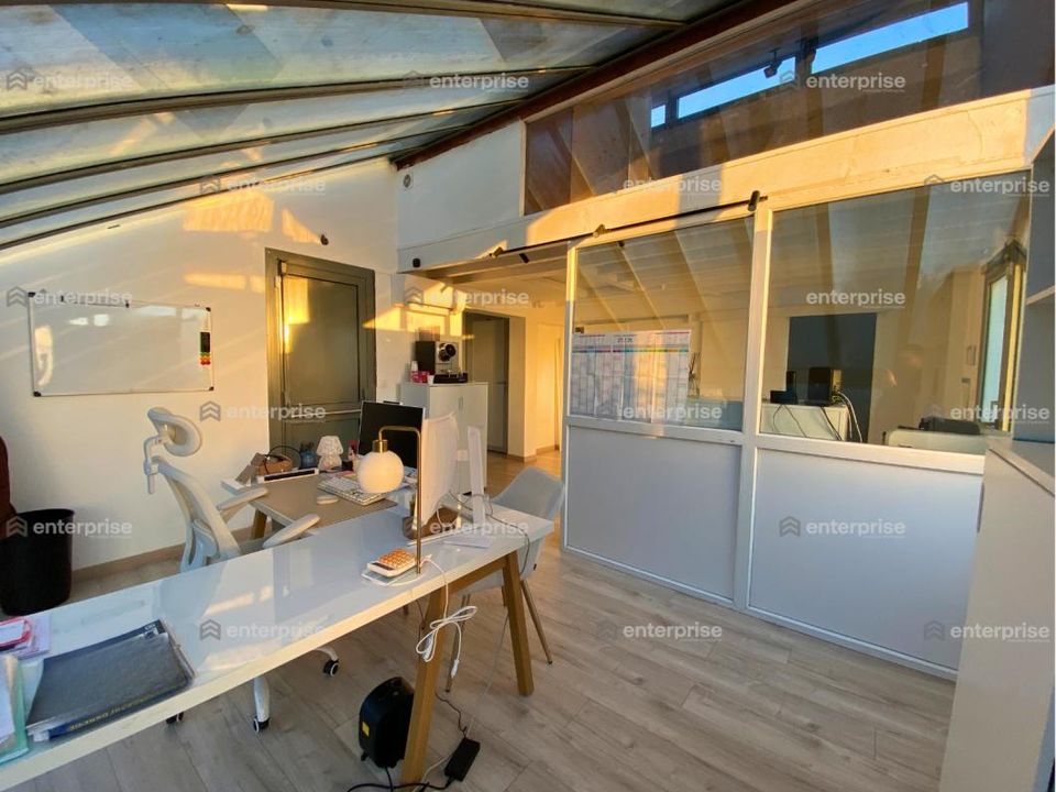 Erhvervsejendom i Beauvais, Oise - foto 2