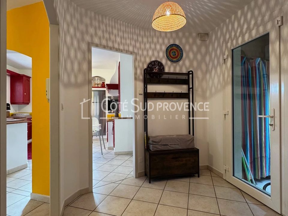 Villa in Pernes-les-Fontaines, Vaucluse - photo 4