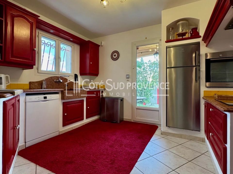 Villa in Pernes-les-Fontaines, Vaucluse - photo 5