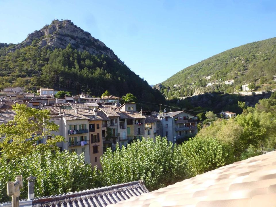 Lejlighed i Puget-Théniers, Alpes-Maritimes - foto 1