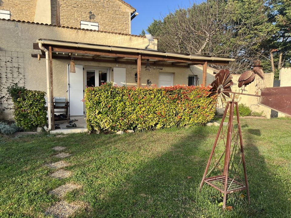 Villa in L'Isle-sur-la-Sorgue, Vaucluse - photo 2