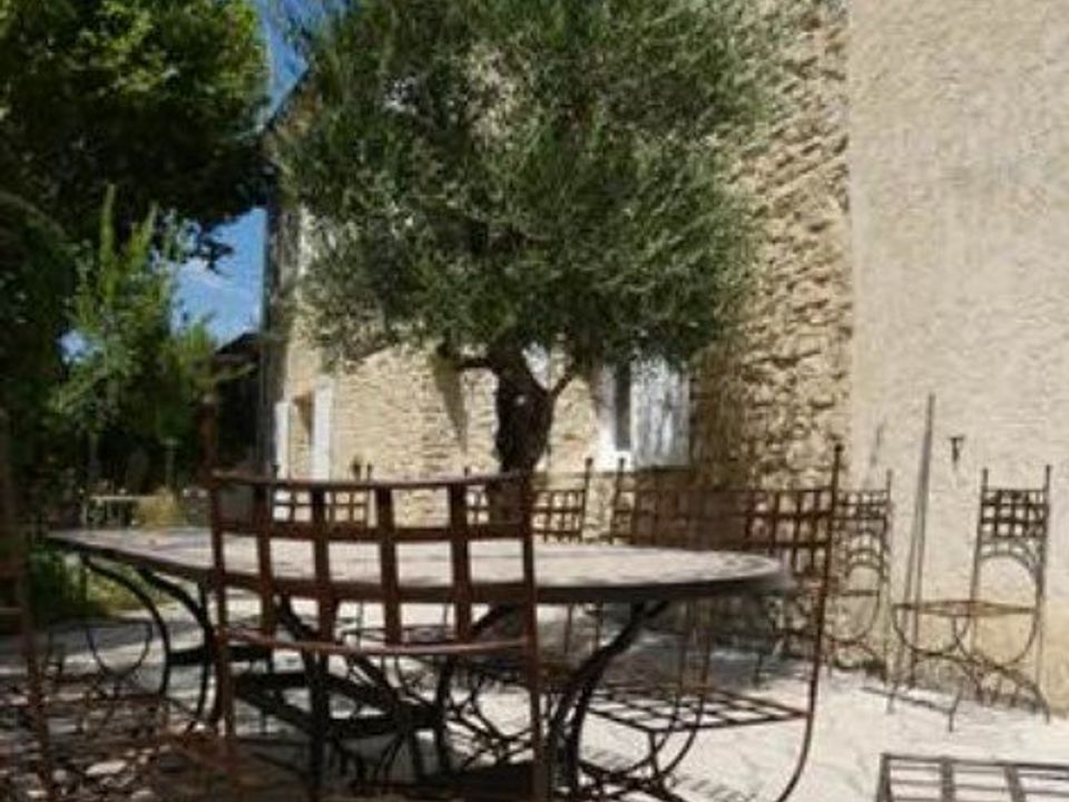 Villa in L'Isle-sur-la-Sorgue, Vaucluse - photo 3