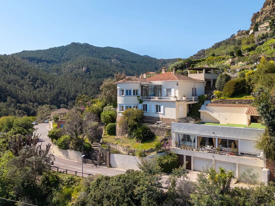 Villa i Theoule-sur-Mer, Alpes-Maritimes - foto 1