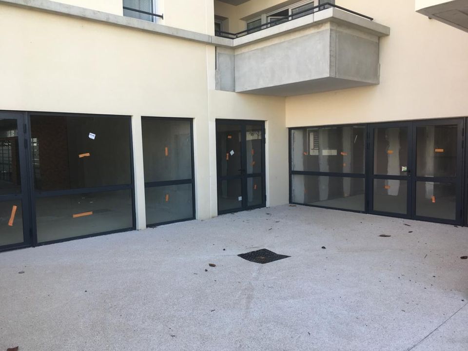 Erhvervsejendom i Bruguières, Haute-Garonne - foto 2