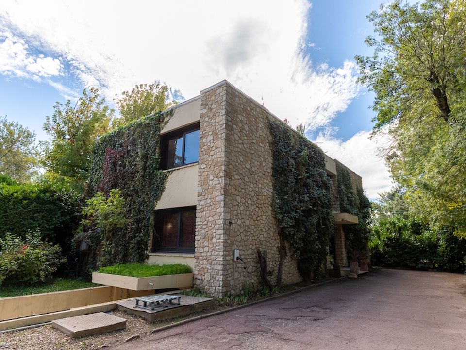 Villa i Bouc-Bel-Air, Bouches-du-Rhone - foto 1