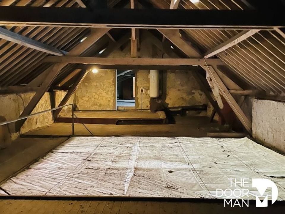 Gård i Bonchamp-lès-Laval, Mayenne - foto 3