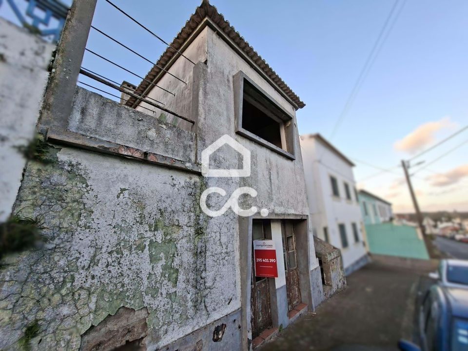 Villa en Vila da Praia da Vitoria, Terceira - foto 1