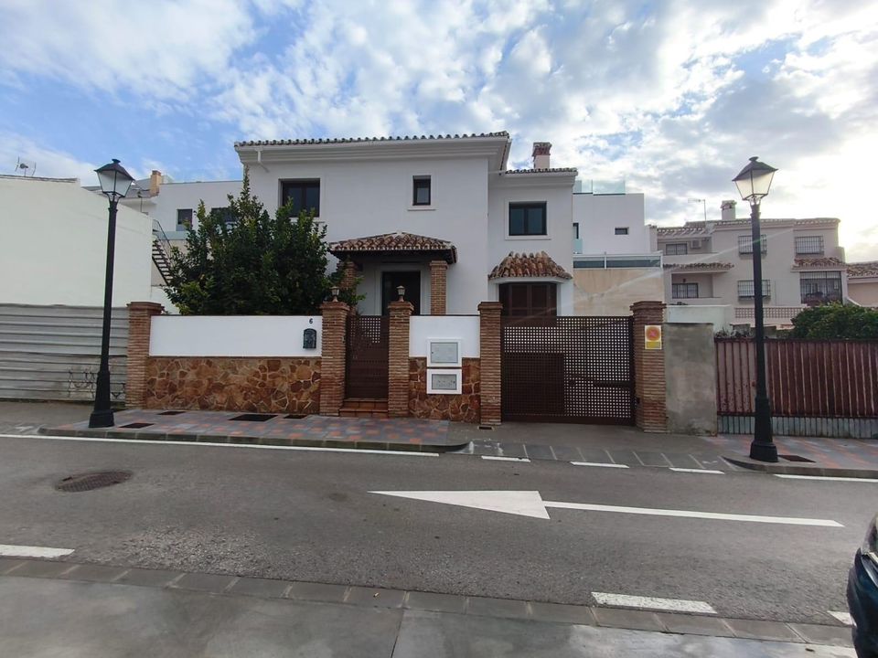 Villa i Fuengirola, Malaga - foto 1