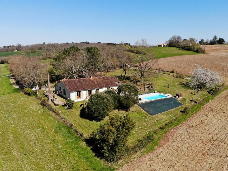 Landejendom i Duras, Lot-et-Garonne - foto 2
