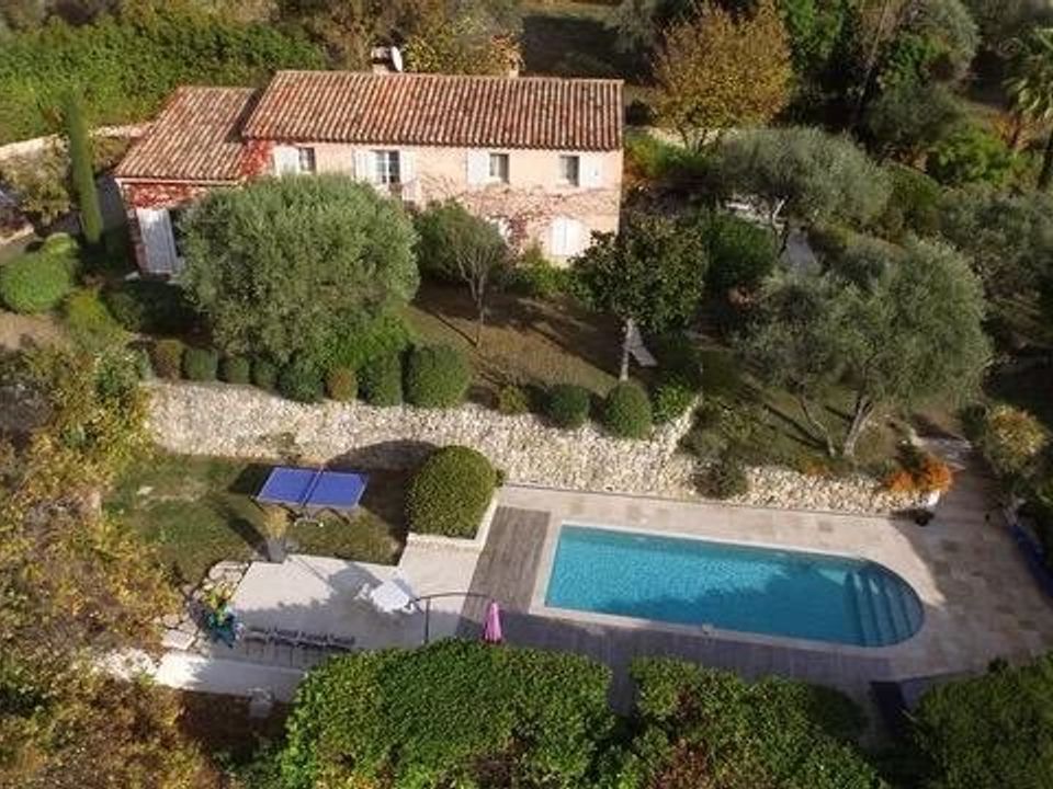 Villa i Chateauneuf-Grasse, Alpes-Maritimes - foto 1