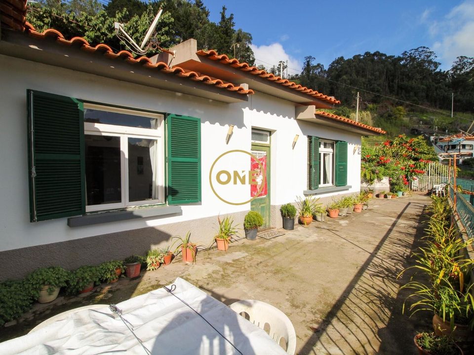 Byhus i Camara de Lobos, Madeira - foto 1