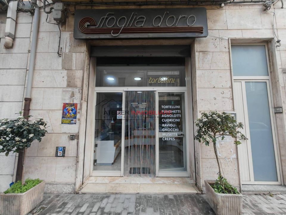 Erhvervsejendom i Ragusa, Ragusa - foto 1