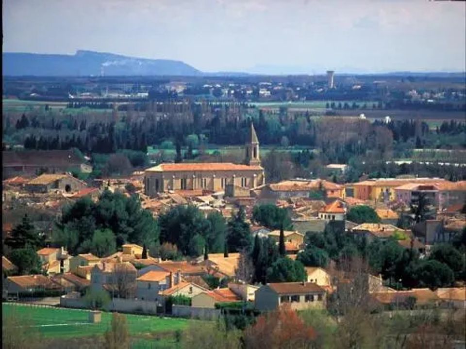 Helårsgrund i Tarascon, Bouches-du-Rhone - foto 1