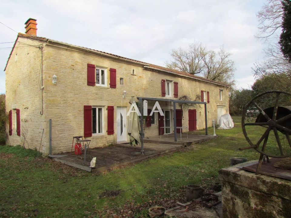 Lejlighed i Saint-Fraigne, Charente - foto 1