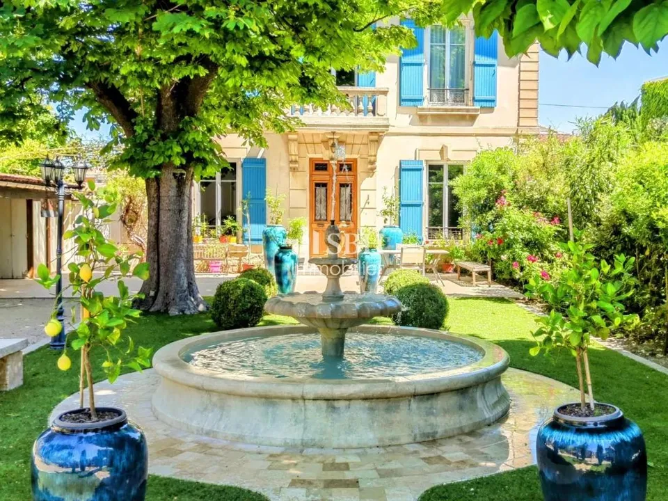 Villa i L'Isle-sur-la-Sorgue, Vaucluse - foto 1