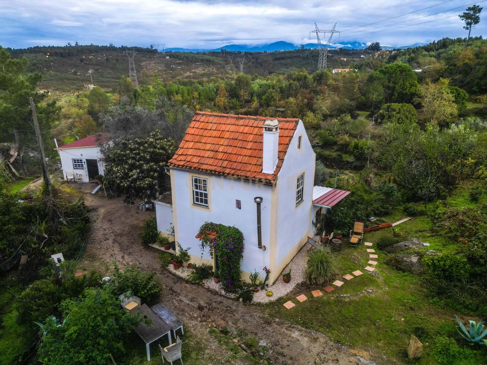 Farm hus i Covas e Vila Nova de Oliveirinha, Coimbra - foto 1