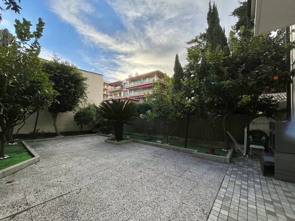 Lejlighed i Menton, Alpes-Maritimes - foto 1