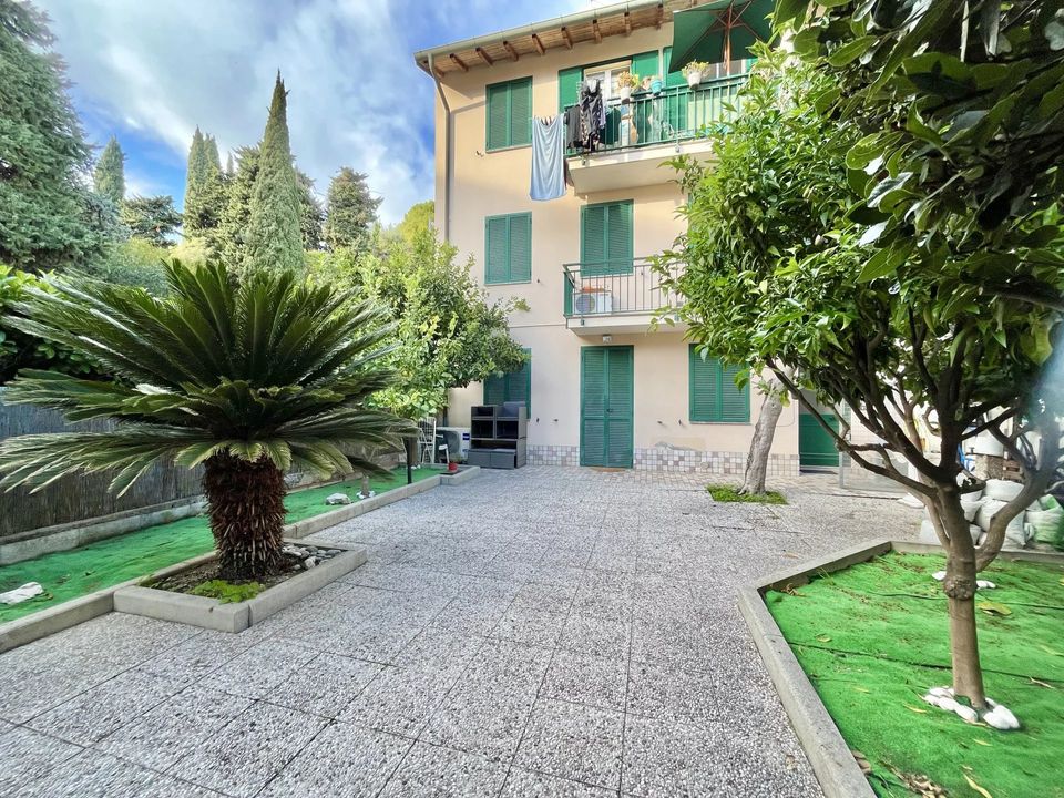 Lejlighed i Menton, Alpes-Maritimes - foto 2
