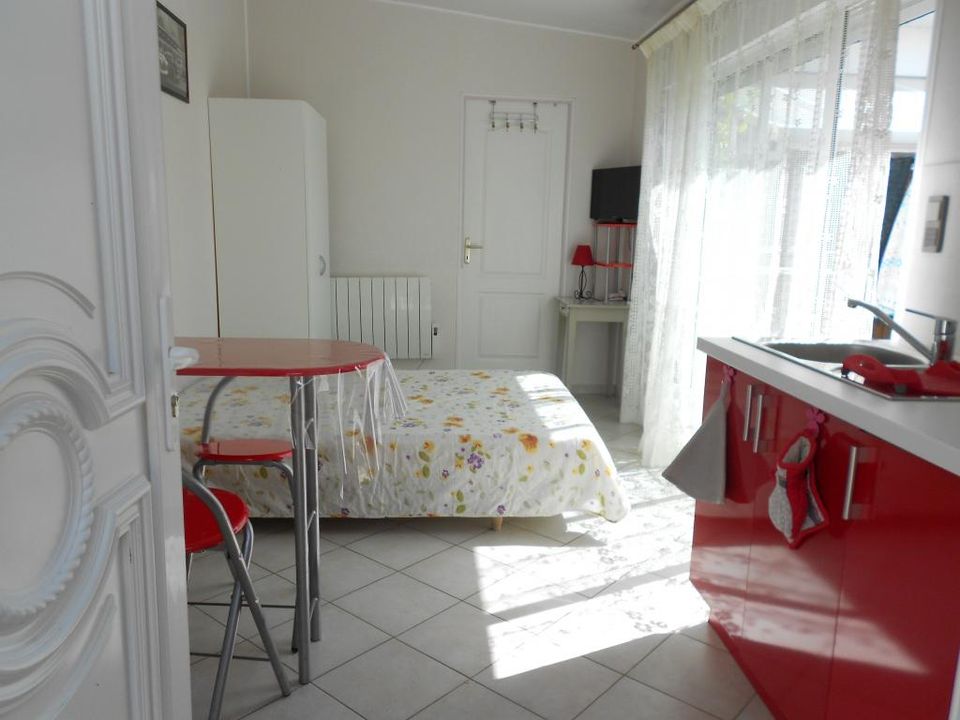 Estudi a Angouleme, Charente - foto 1