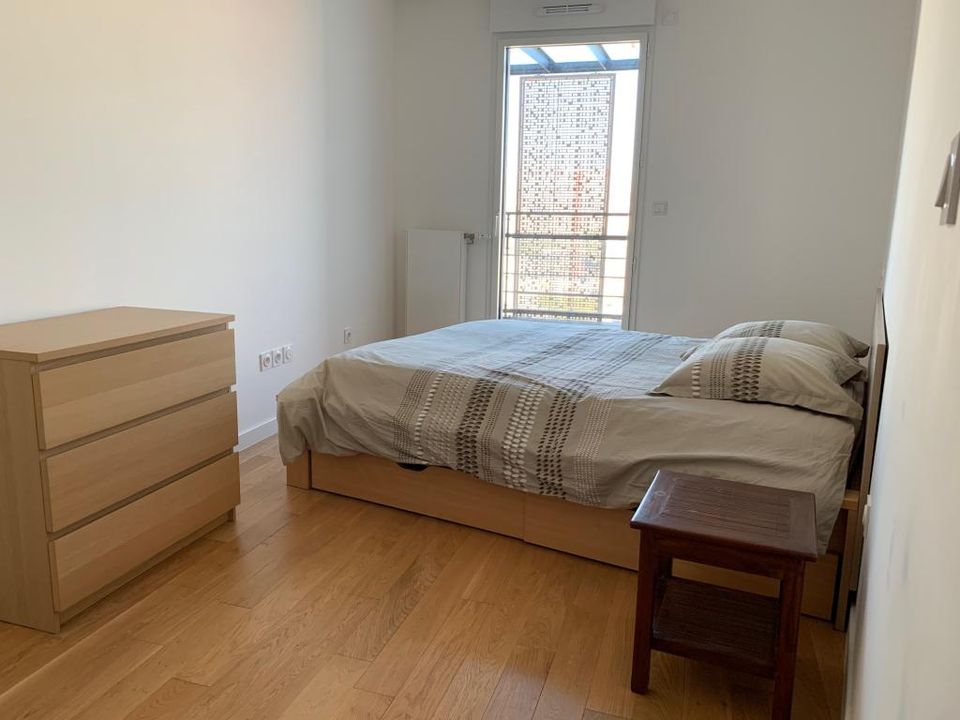 Apartment in Issy-les-Moulineaux, Hauts-de-Seine - photo 5