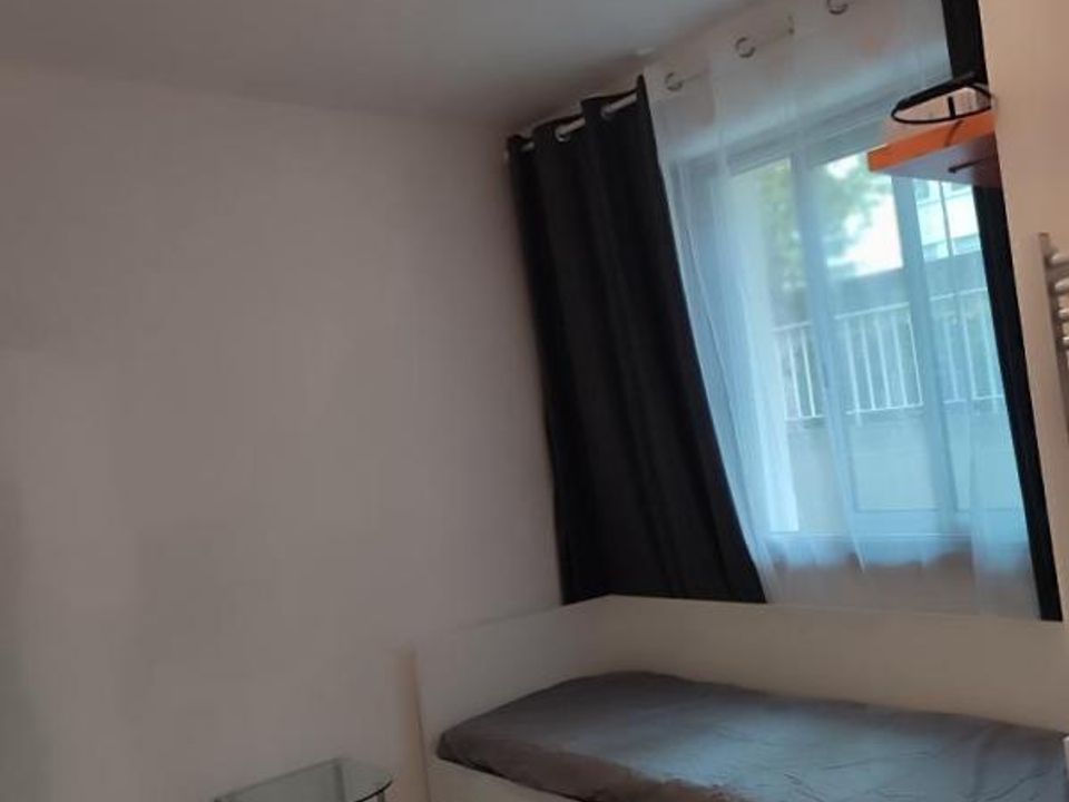 Studio in Maisons-Laffitte, Yvelines - photo 2