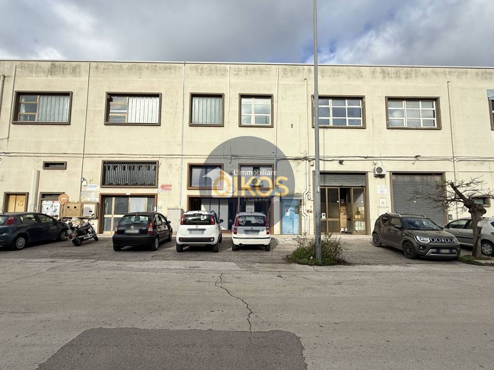Erhvervsejendom i Castellana Grotte, Bari - foto 2