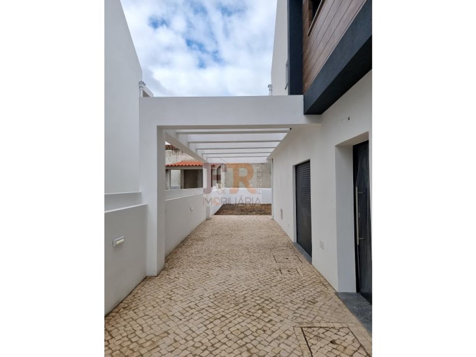 Byhus i Fernao Ferro, Setubal - foto 3
