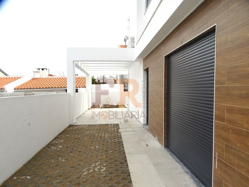 Byhus i Fernao Ferro, Setubal - foto 1